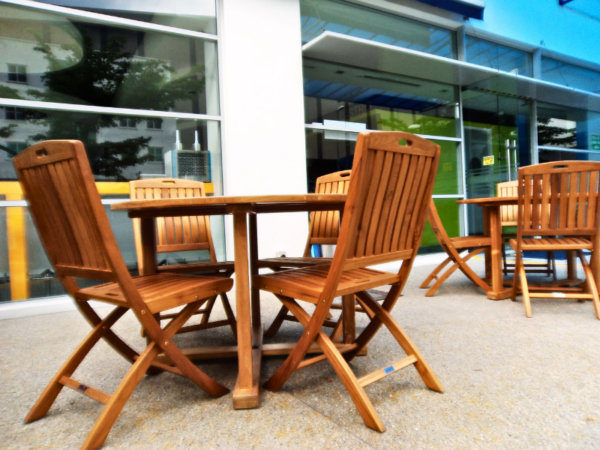 Folding-Dining-Chair.Folding-Dining-Chair is solid teak wood carefully selected to meet the highest quality standards and is ideal for storage.